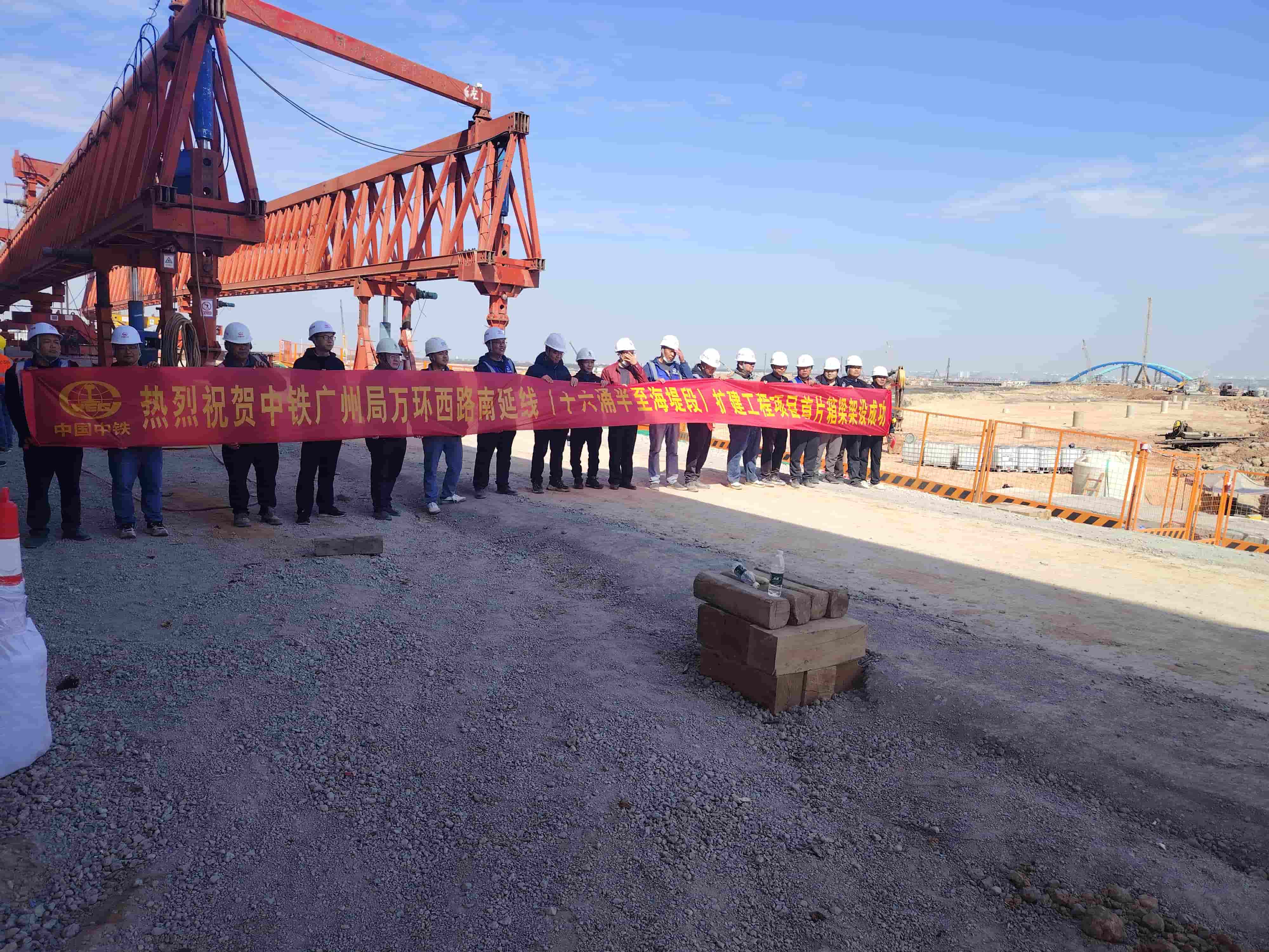 贵州轻轨架桥机出租公司 有提40M梁的架桥机