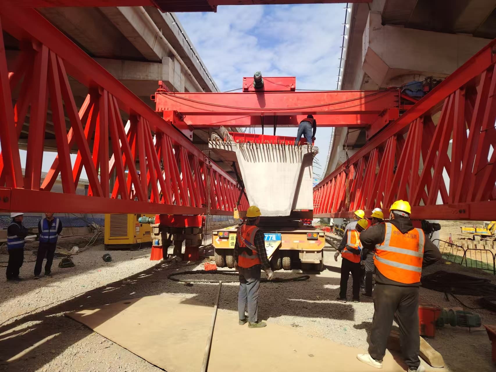 江西自平衡架桥机出租公司 自平衡架桥机的液压驱动系统