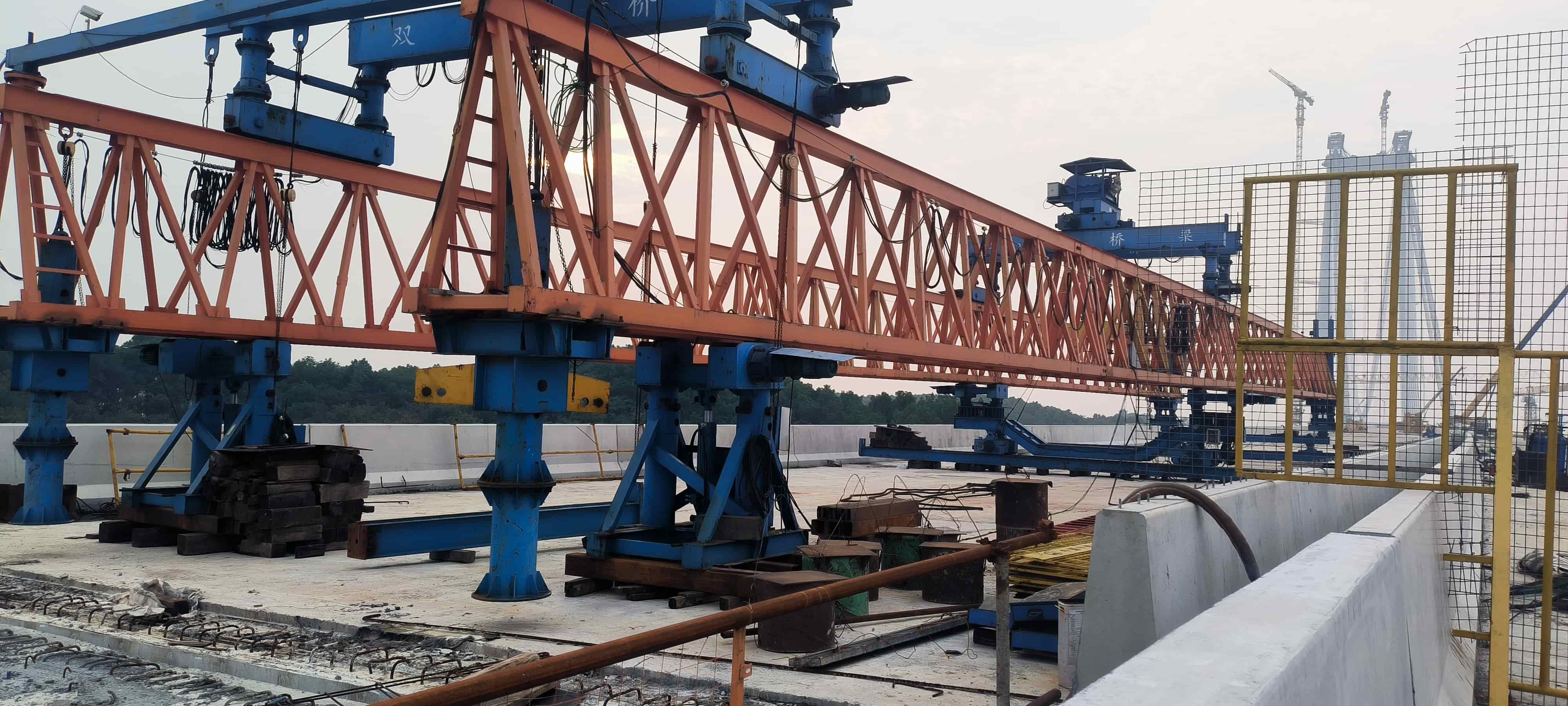 江西自平衡架桥机出租公司 自平衡架桥机的维护保养规范