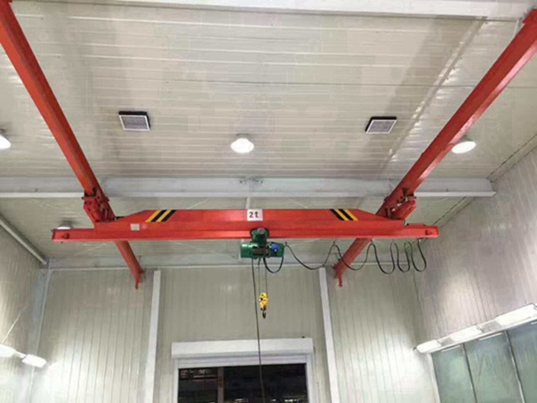 安徽铜陵桥式起重机厂家 电磁桥式起重机洁净车间应用：于无尘空间守护精准效能